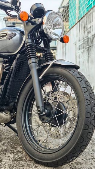 Triumph. T100 goldline รูปที่ 4
