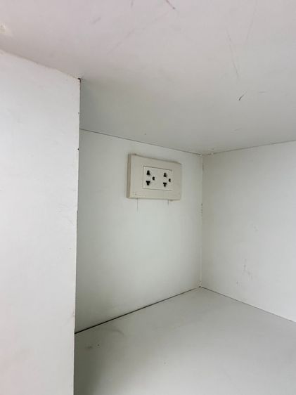 เคาน์เตอร์วางสินค้า 1 บานเปิด ท็อปไม้ MDF ขอบสแตนเลสสีน้ำตาล โครงไม้อัด HMR ผิวไฮกรอสสีชมพู  รูปที่ 8