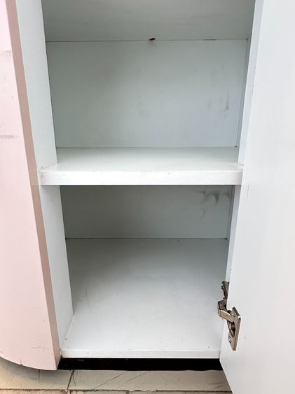 เคาน์เตอร์วางสินค้า 1 บานเปิด ท็อปไม้ MDF ขอบสแตนเลสสีน้ำตาล โครงไม้อัด HMR ผิวไฮกรอสสีชมพู  รูปที่ 9