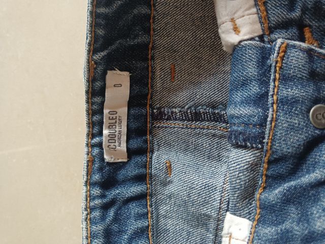 กระโปรงยีนส์ แบรนด์  แท้ ไม่เคยใส่ เอว26-28 รูปที่ 2