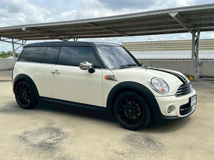 Mini CLUBMAN 2013 1.6 Sedan เบนซิน ไม่ติดแก๊ส เกียร์อัตโนมัติ เบจ รูปที่ 4