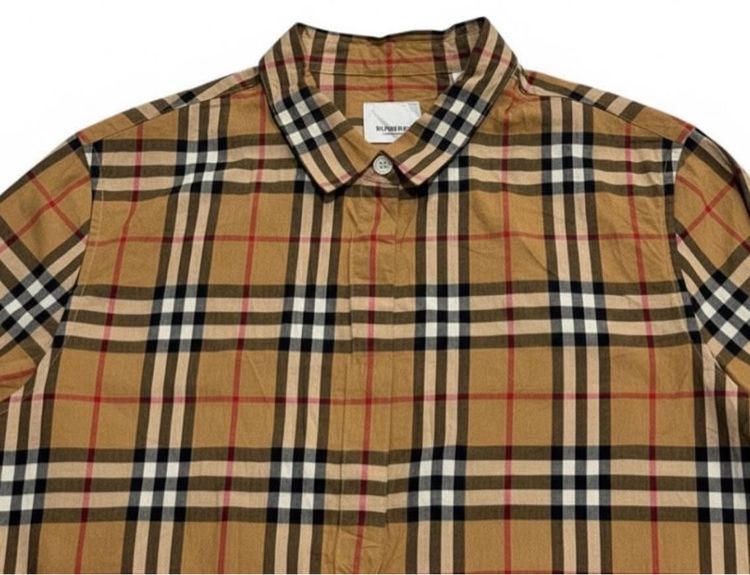 เสื้อ Burberry แขนยาว ของแท้ รูปที่ 2