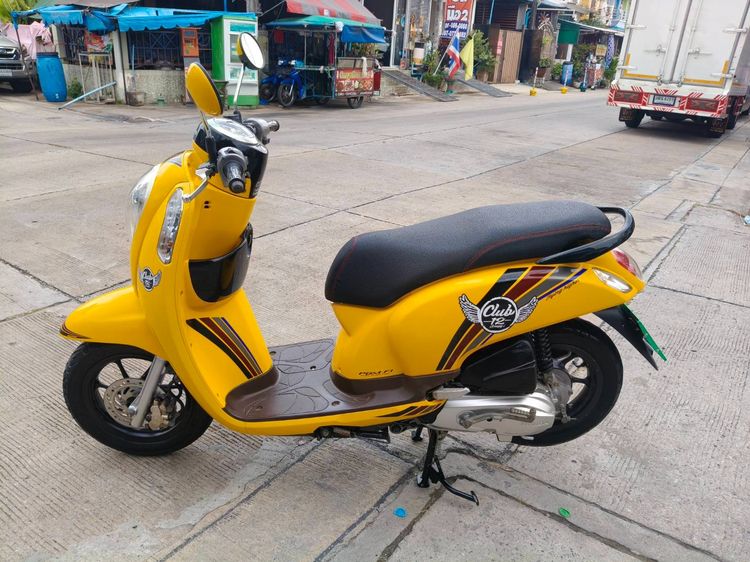 🛵ยังไงก็ขาย SCOOPY-i ปี 60 เครื่องดี สีสวย สตาร์ทมือ เล่มชุดโอนครบ+เปลี่ยนถ่ายน้ำมันเครื่องฟรี ส่งฟรี30 ก.ม รูปที่ 2