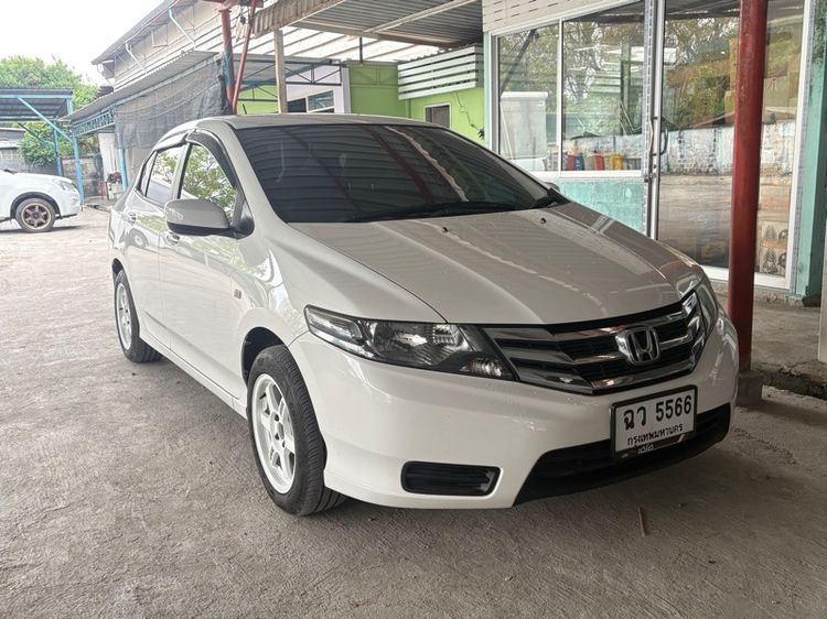 รถ Honda City 1.5 V CNG สี ขาว