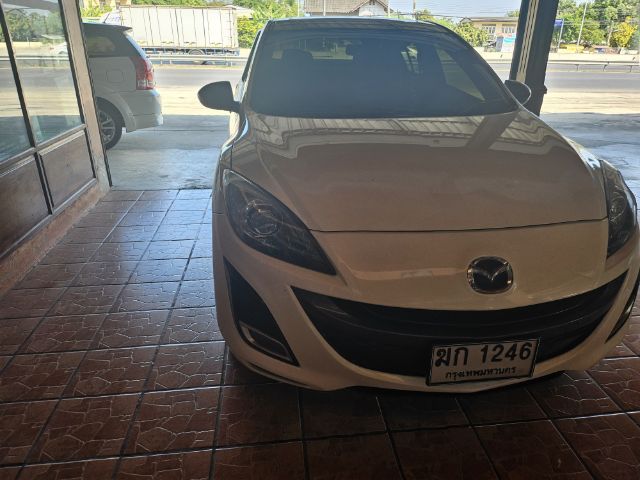 Mazda Mazda3 2011 2.0 Maxx Sedan เบนซิน ไม่ติดแก๊ส เกียร์อัตโนมัติ ขาว รูปที่ 3