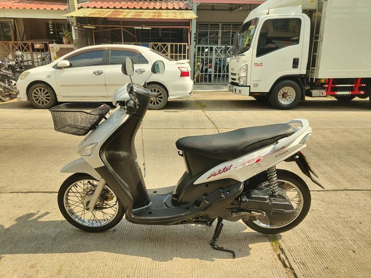 🛵ยังไงก็ขาย MIO ปี48(ขายตามสภาพ ไม่มีส่งฟรี) เครื่องดี สีสวย สตาร์ทมือ เล่มชุดโอนครบ+เปลี่ยนถ่ายน้ำมันเครื่องฟรี  รูปที่ 2