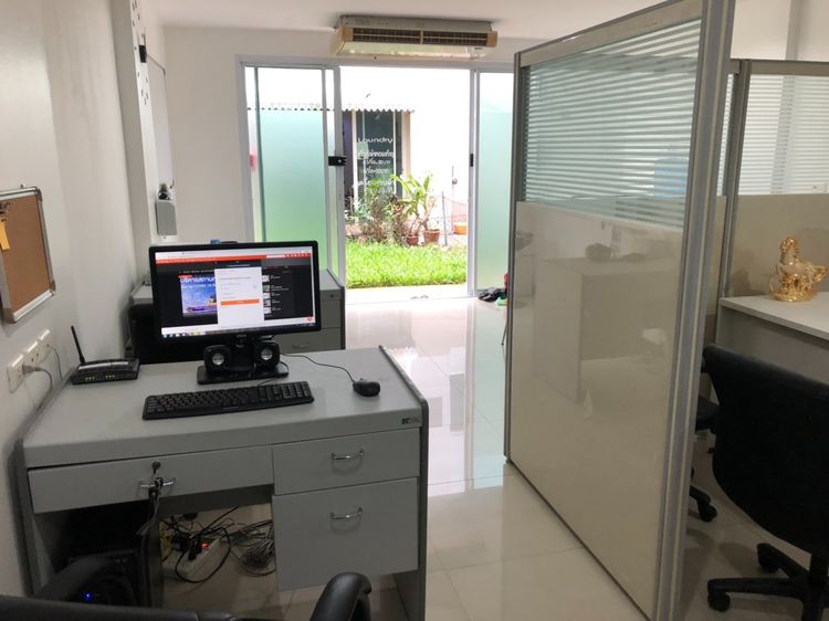 สำนักงานให้เช่า พร้อมอุปกรณ์สำนักงานครบ พร้อมเข้าทำงาน