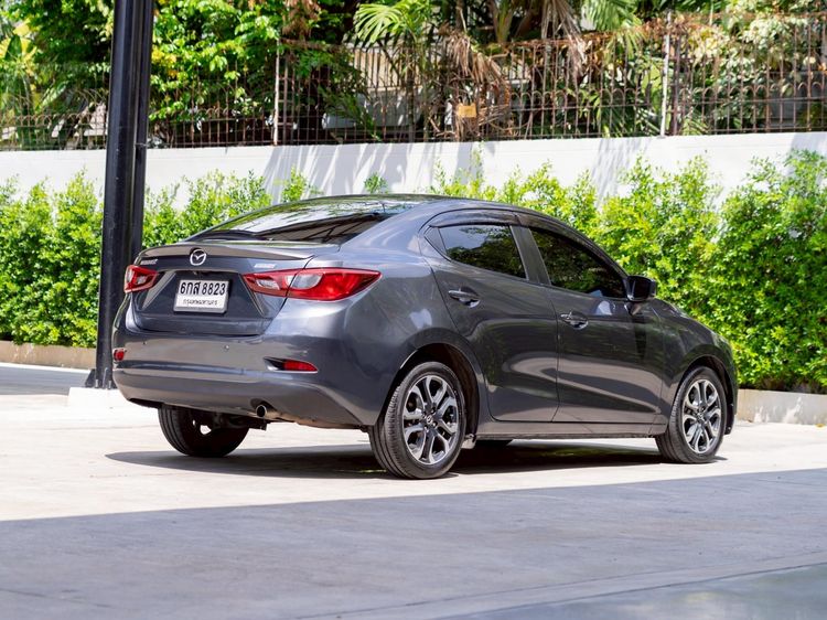 Mazda Mazda 2 2017 1.5 XD High Connect Sedan ดีเซล ไม่ติดแก๊ส เกียร์อัตโนมัติ เทา รูปที่ 4