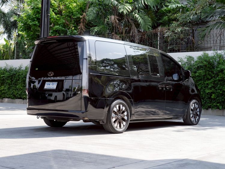 Hyundai Staria 2022 PREMIUM 2.2 Utility-car ดีเซล ไม่ติดแก๊ส เกียร์อัตโนมัติ ดำ รูปที่ 4