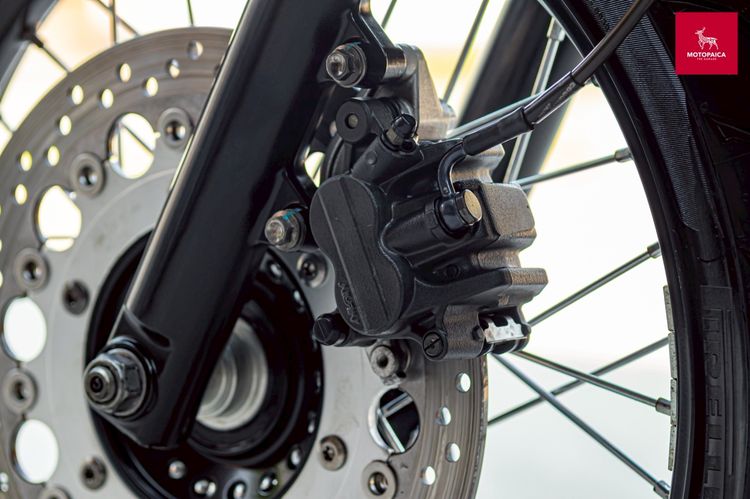 Triumph Thruxton900 Custom ปี2015 สีดำ วิ่งน้อย8,000Km.  รูปที่ 11