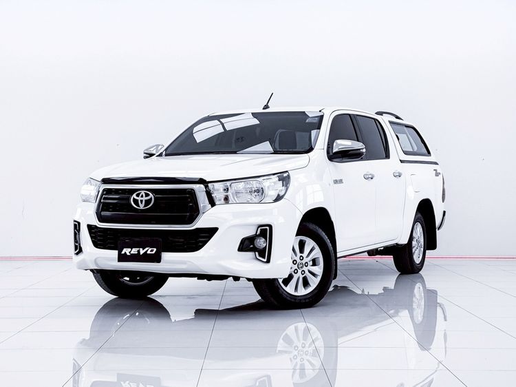 รถ Toyota Hilux Revo 2.4 E สี ขาว