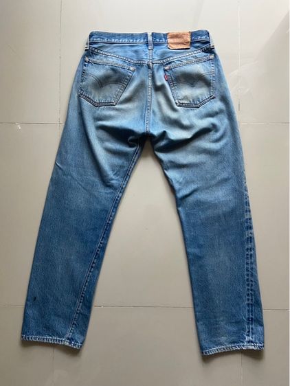 กางเกงยีนส์ Vintage Levis 501 ริมเเดง กระดุม 555 ปี 90s รูปที่ 2