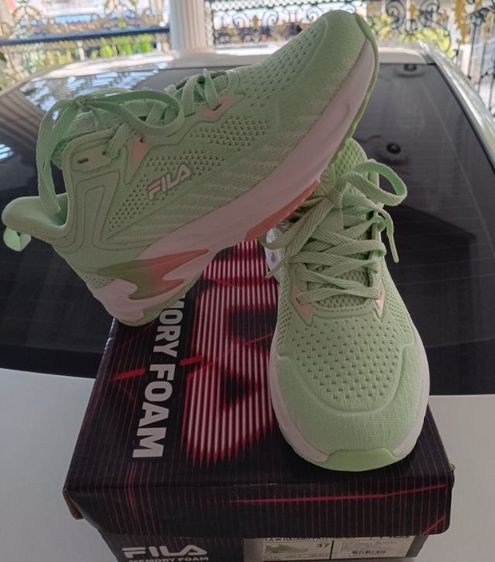 ขายถูก รองเท้า Fila ของใหม่ สีเขียว size 37-23.5  เบา สบายนุ่มมาก