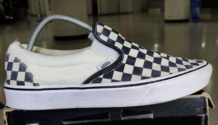 รองเท้า💥VANS Slip - On💥ของแท้‼️ลายสก็อต สีขาว - ดำ สวยๆ เดิม สภาพดี💥ไซร์ 43 รูปที่ 5