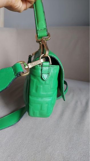 กระเป๋าสะพาย Fendi สีเขียว  รูปที่ 3