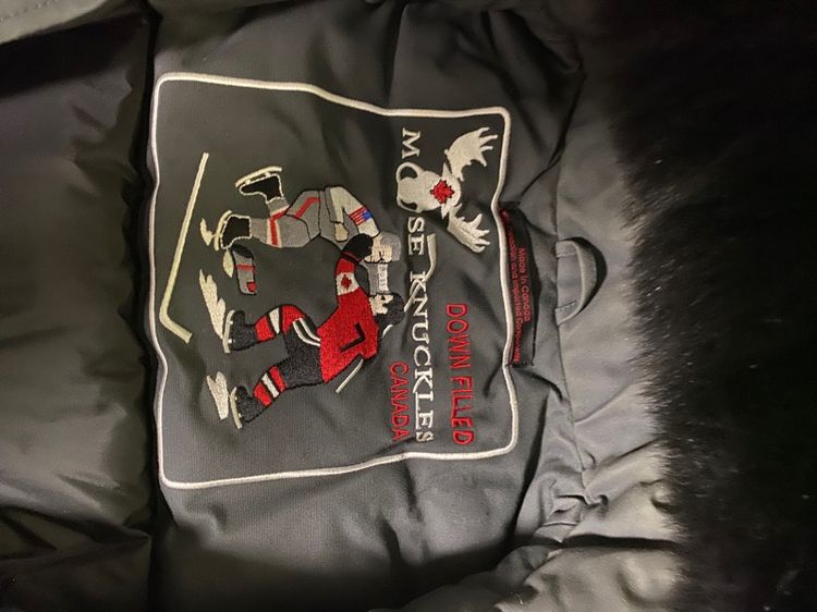 ขายเสื้อ MOOSE KNUCKLES Mens  Bomber รูปที่ 3