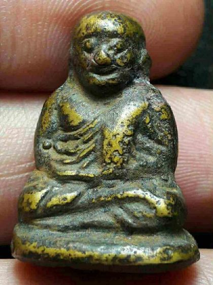 หลวงพ่อเงินพิมพ์ขี้ตา