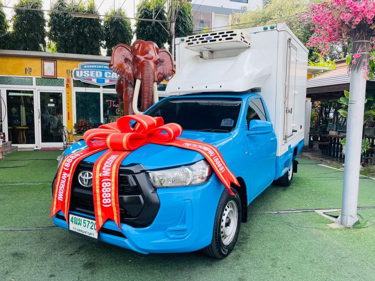 รถ Toyota Hilux Revo 2.4 Entry สี ฟ้า