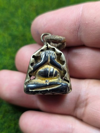 พระปิดตาเก่าๆ