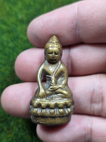 พระกริ่งเก่าๆ