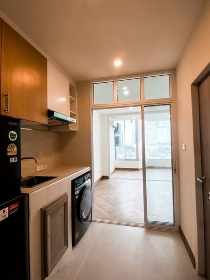 อื่นๆ ไม่อนุญาต มีบางส่วน สร้างเสร็จก่อน 2010 🏙️✨ ขายคอนโดวิวตึกช้าง ยูนิตพิเศษ รีโนเวทใหม่ พร้อมอยู่ ✨🏙️ รูปที่ 2