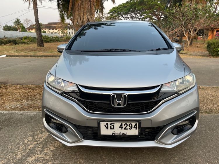 รถ Honda Jazz 1.5 S i-VTEC สี เทา