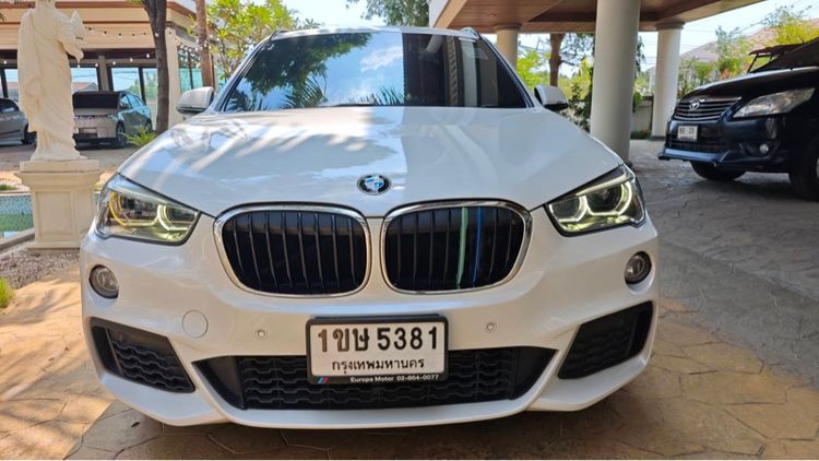 รถ BMW X1 2.0 sDrive20d M Sport สี ขาว