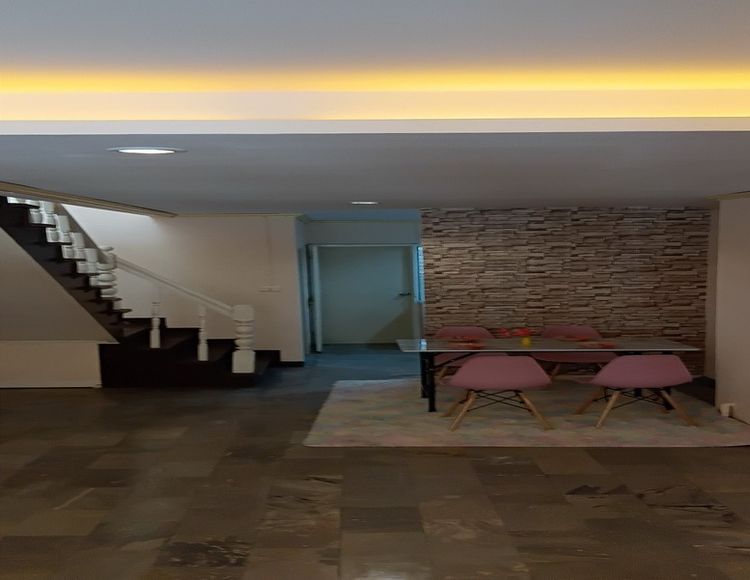 ตกแต่งครบ ขายทาวเฮาส์ถนนรัตนาธิเบศใกล้นั่งเก้าเดินมาbtsได้สถานีบางรักใหญ่   รูปที่ 4