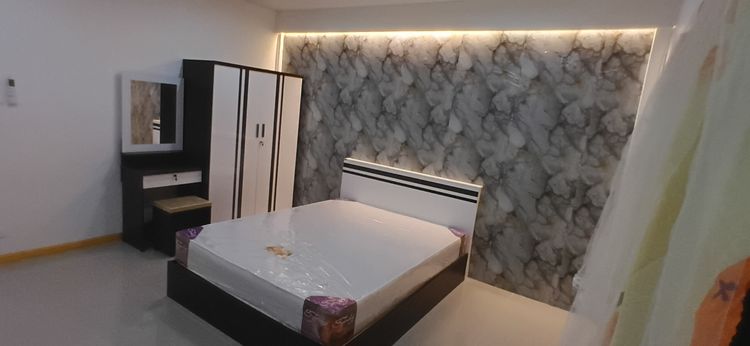 ตกแต่งครบ 4ห้องนอนขายหมู่บ้านชอรุ่งเรืองหก20วาใกล้เทศบาลบางบัวทอง  รูปที่ 2