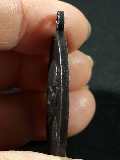 เหรียญหลวงพ่อเกษม เขมโก สุสานไตรลักษณ์ จ.ลำปาง เนื้อทองแดงรมดำ รูปที่ 3