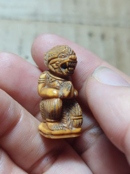 เครื่องรางหนุมานหน้าโขนหลวงพ่อสุ่นวัดศาลากุนเก่าๆ รูปที่ 7