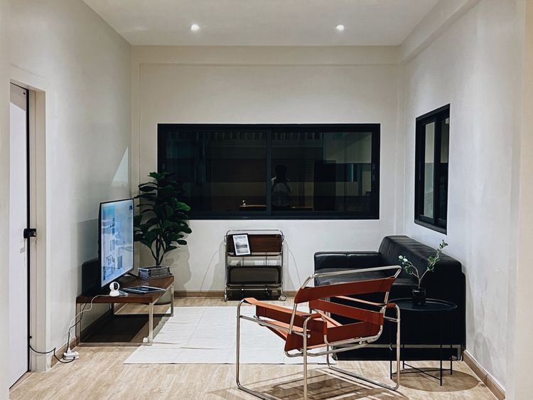 อื่นๆ ตกแต่งครบ 2025 🏡 ขายบ้านเดี่ยว รีโนเวทใหม่ทั้งหลัง รามอินทรา  ติด 🚆 MRT มัยลาภ เพียง 100 เมตร รูปที่ 3