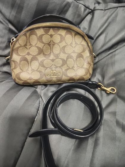 ไม่ระบุ น้ำตาล อื่นๆ กระเป๋า coachสายสะพาย