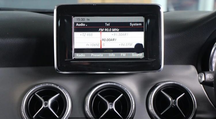 Mercedes-Benz CLA-Class 2013 CLA250 AMG Sedan เบนซิน ไม่ติดแก๊ส เกียร์อัตโนมัติ ดำ รูปที่ 4