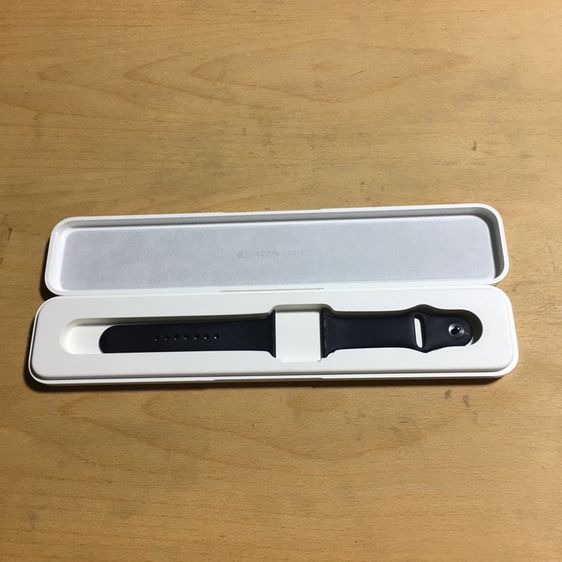 สายนาฬิกา Apple Watch แท้ ศูนย์ มือสอง สภาพดีมาก Size SและM ขนาด 42 44 45 ใส่ด้วยกันได้ พร้อมกล่องใส่ รูปที่ 3