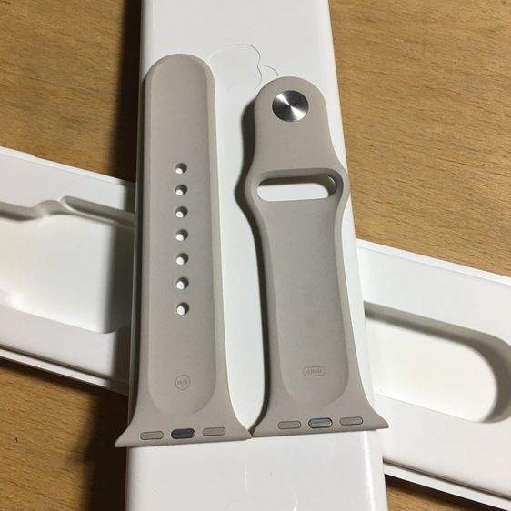 สายนาฬิกา Apple Watch สีหมอก สีควันบุหรี่ ของแท้ ศูนย์ มือสอง สภาพดีมาก Size SและM ขนาด 41 40 38 ใส่ด้วยกันได้ พร้อมกล่องใส่ รูปที่ 7