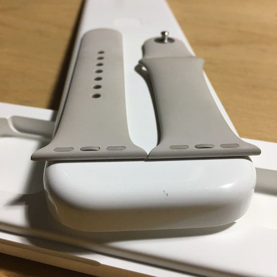 สายนาฬิกา Apple Watch สีหมอก สีควันบุหรี่ ของแท้ ศูนย์ มือสอง สภาพดีมาก Size SและM ขนาด 41 40 38 ใส่ด้วยกันได้ พร้อมกล่องใส่ รูปที่ 9