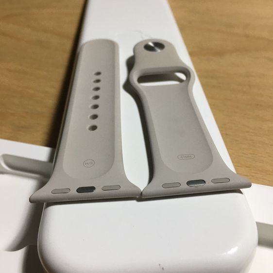 สายนาฬิกา Apple Watch สีหมอก สีควันบุหรี่ ของแท้ ศูนย์ มือสอง สภาพดีมาก Size SและM ขนาด 41 40 38 ใส่ด้วยกันได้ พร้อมกล่องใส่ รูปที่ 8