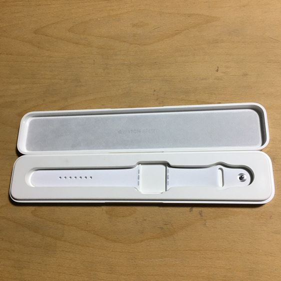 สายนาฬิกา Apple Watch สีขาว สภาพใหม่ ของแท้ ศูนย์  Size MและL ขนาด 42 44 45 ใส่ด้วยกันได้ พร้อมกล่องใส่   รูปที่ 4