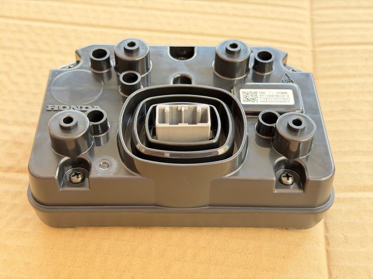 เรือนไมล์ADV150 ADV160 แท้ รูปที่ 6