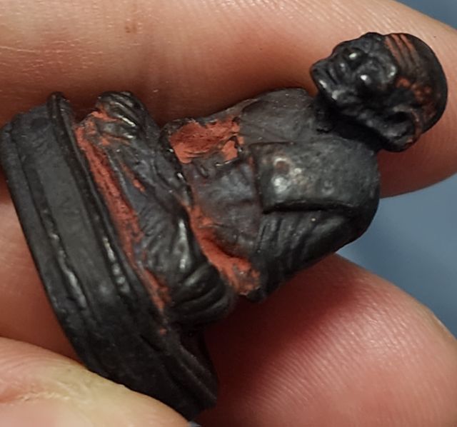 หลวงปู่ทวด รุ่นเบตง ปี05 เลขใต้ฐานตอง999 เลขสวยหายาก รูปที่ 6