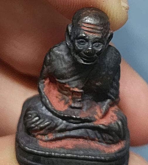 หลวงปู่ทวด รุ่นเบตง ปี05 เลขใต้ฐานตอง999 เลขสวยหายาก รูปที่ 8