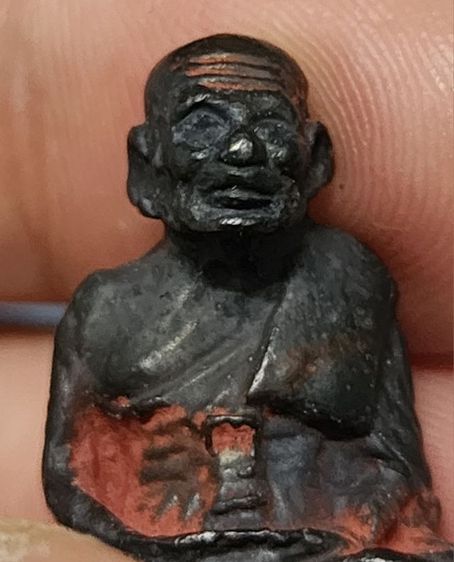 หลวงปู่ทวด รุ่นเบตง ปี05 เลขใต้ฐานตอง999 เลขสวยหายาก รูปที่ 3