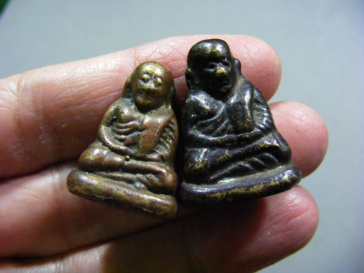 2 องค์ รูปหล่อหลวงพ่อเงิน เก่าๆ พระบ้านๆ