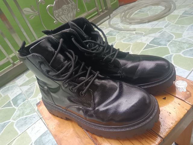 รองเท้าบูตลำลอง รูปที่ 9