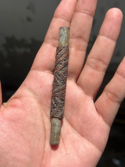 เปิดตะกรุดจระเข้ขบฟันยาว 3.8 นิ้ว ไม่ทราบที่(มีสินค้าหลายรายการกดเข้ามาดูในโปรไฟล์ได้เลยครับ) รูปที่ 2