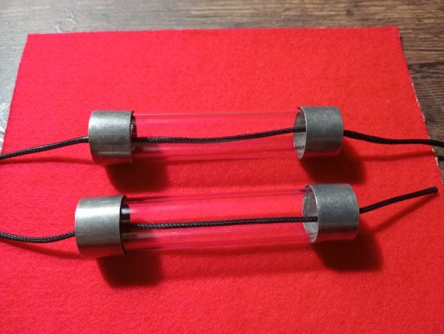 ตะกรุดเนื้อเงินแท้เก่าโบราณขนาดใหญ่สภาพเยี่ยม รูปที่ 10