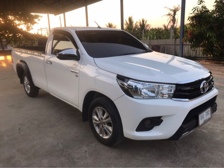 Toyota Hilux Revo 2019 2.8 J 4WD Pickup ดีเซล ไม่ติดแก๊ส เกียร์ธรรมดา ขาว
