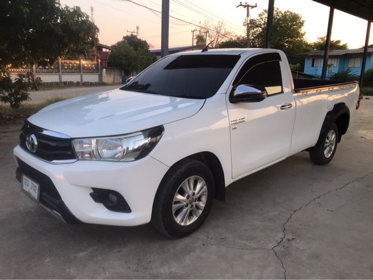 Toyota Hilux Revo 2019 2.8 J 4WD Pickup ดีเซล ไม่ติดแก๊ส เกียร์ธรรมดา ขาว รูปที่ 2