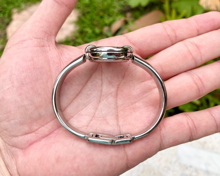นาฬิกาGucci 1400L Bangle Watch (swiss made) แท้ศูนย์ รูปที่ 5